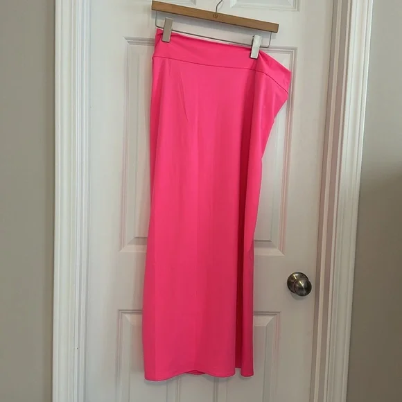 NWT Lilly Pulitzer Vibrant Pink Leevy coverup with Ruffle Accents - Picture 11 of 11